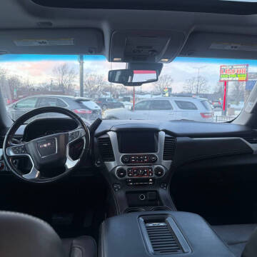 2016 GMC Yukon XL SLT