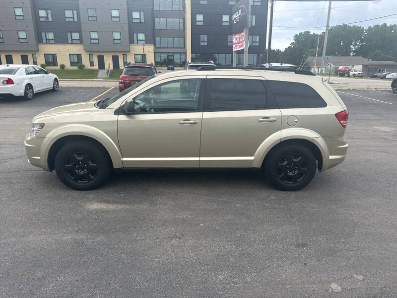 Used 2010 Dodge Journey SE with VIN 3D4PG4FB3AT184870 for sale in Green Bay, WI