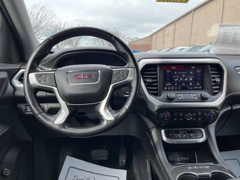 2020 GMC Acadia SLT