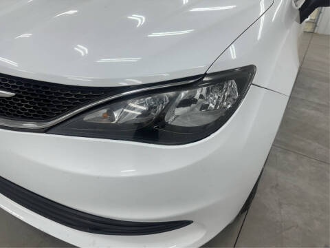 2020 Chrysler Voyager LXi