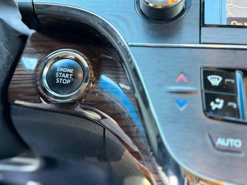 2014 Toyota Avalon Limited