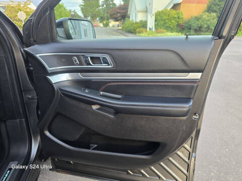 2017 Ford Explorer Sport