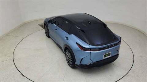 2023 Lexus RZ 450e Luxury