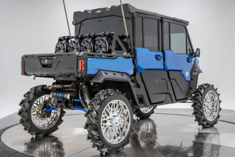 2023 Can-Am Defender MAX Limited HD10