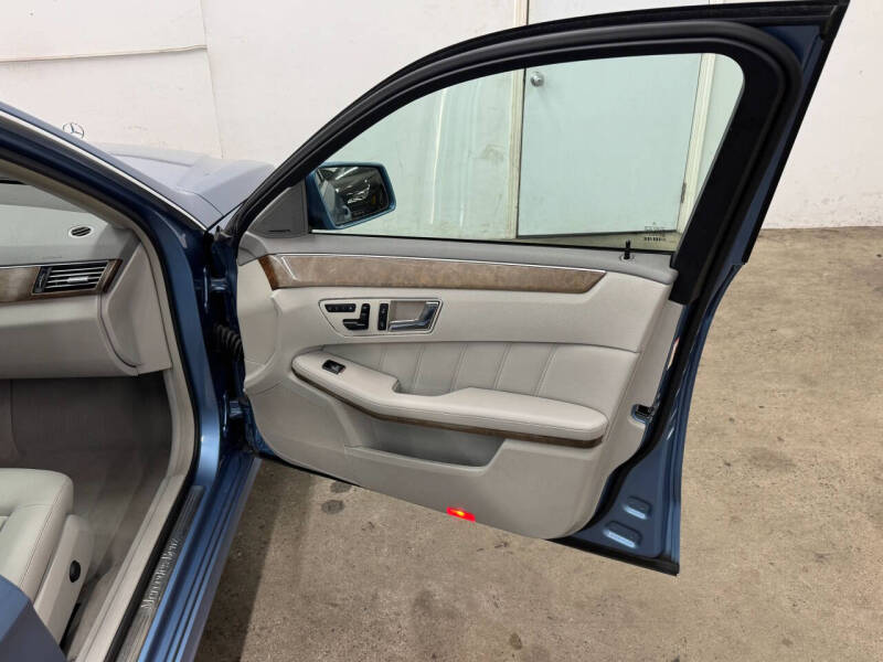 2011 Mercedes-Benz E-Class