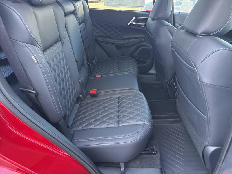 2025 Mitsubishi Outlander PHEV SEL