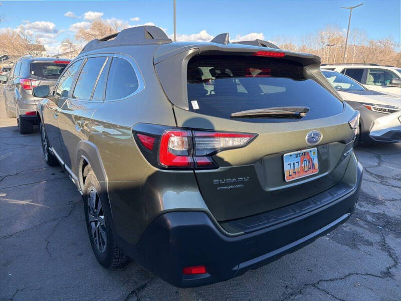 2025 Subaru Outback Premium