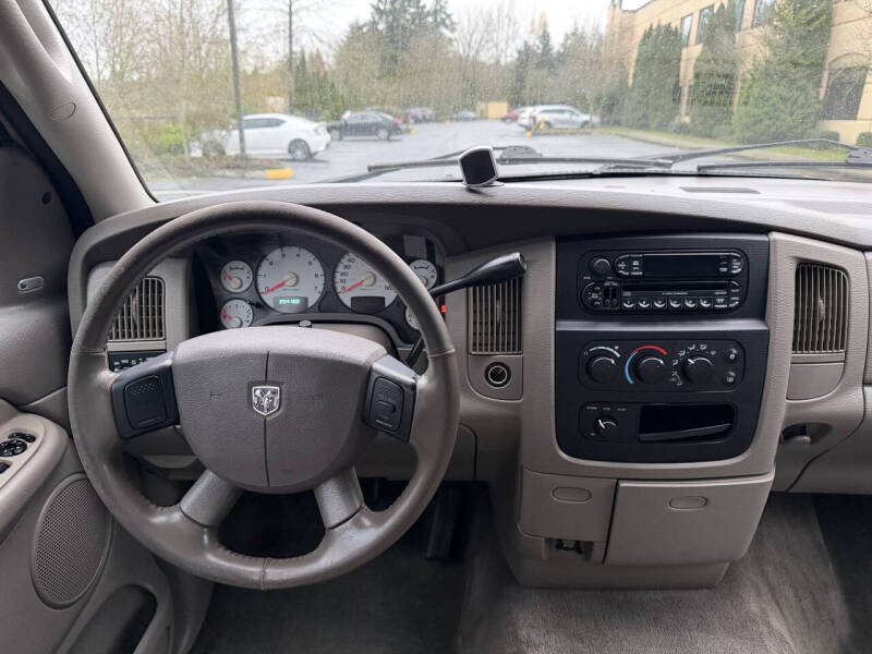 2004 Dodge Ram 1500 SLT