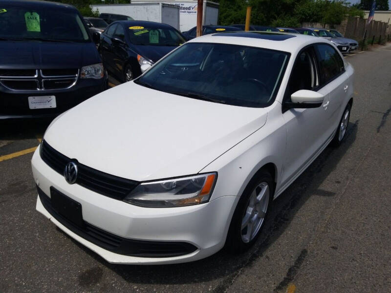 2011 Volkswagen Jetta for sale at Howe's Auto Sales in Lowell MA