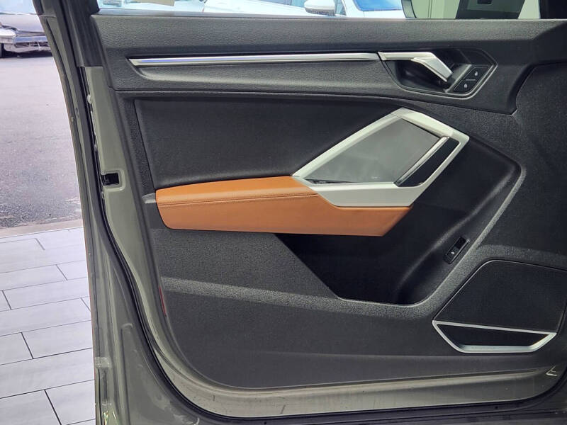 2021 Audi Q3 quattro S line Prem Plus 45 TFSI