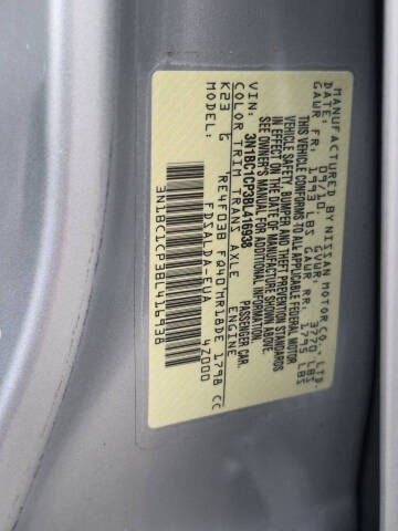 2011 Nissan Versa 1.8 S