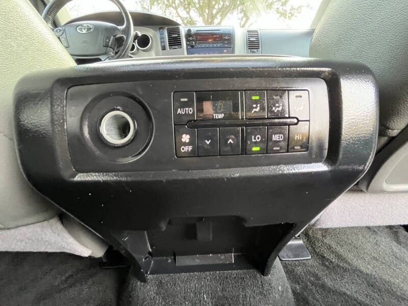 2012 Toyota Sequoia SR5