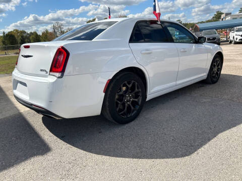 2019 Chrysler 300 S