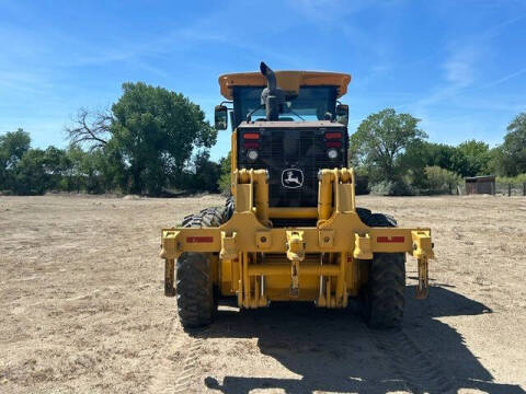 2009 John Deere 670G