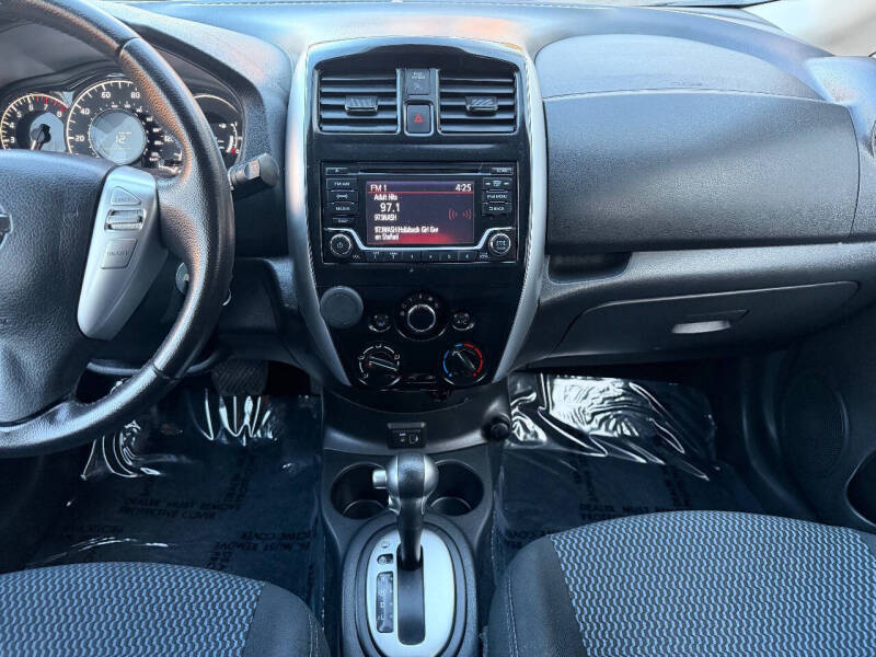 2017 Nissan Versa Note SV