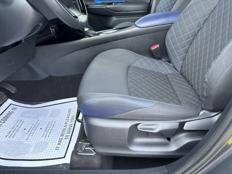 2021 Toyota C-HR XLE