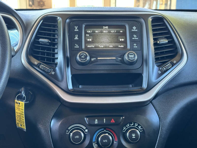 2015 Jeep Cherokee Sport