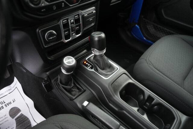 2021 Jeep Gladiator Willys