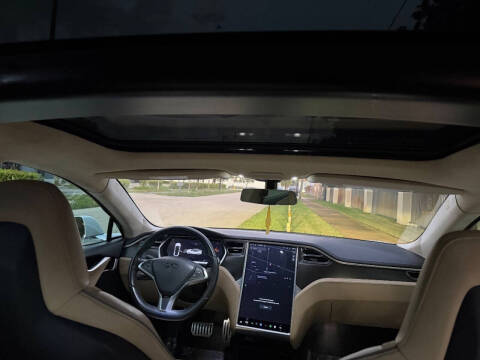 2013 Tesla Model S Performance