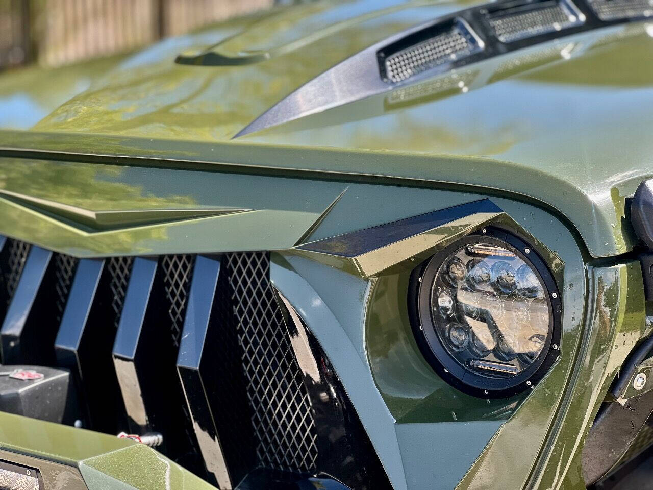 2021 JEEP Gladiator Pickup - $55,999