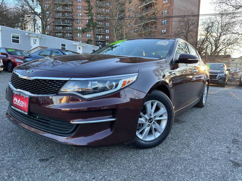 2016 Kia Optima LX photo 2