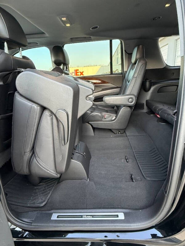 2016 Cadillac Escalade ESV Luxury Collection