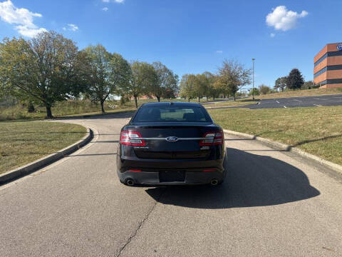 2013 Ford Taurus SEL