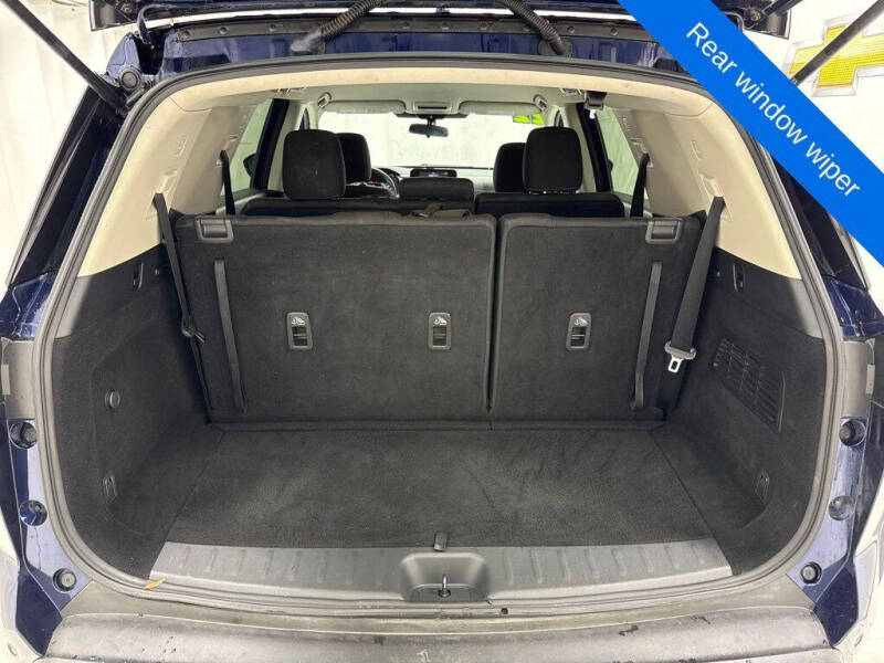 2022 Nissan Pathfinder S