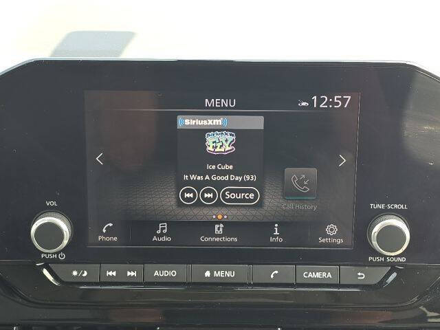 2023 Nissan Pathfinder SV