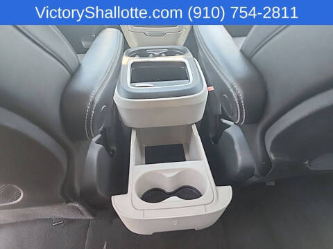 2024 Chrysler Pacifica Plug-In Hybrid Select