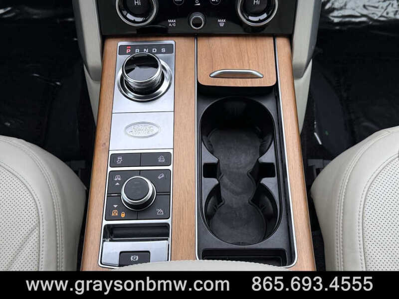 2021 Land Rover Range Rover P525 HSE Westminster Edition