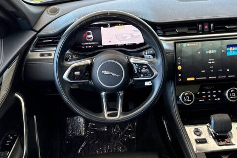 2024 Jaguar F-PACE P250 R-Dynamic S