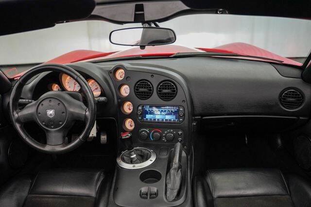 2003 Dodge Viper SRT-10
