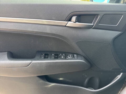 2020 Hyundai Elantra