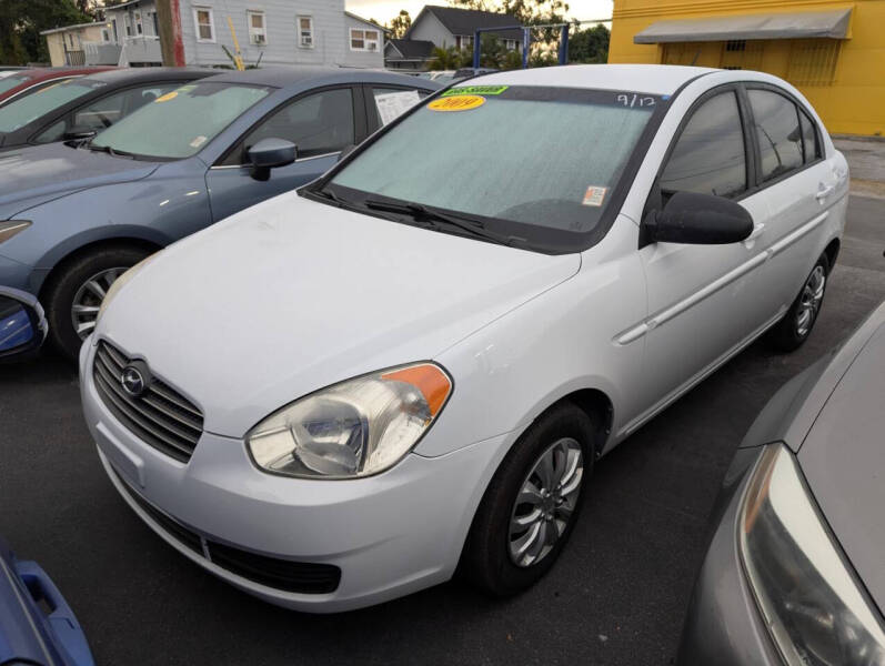 2009 Hyundai Accent GLS's photo