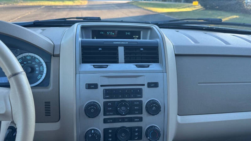 2011 Ford Escape XLT