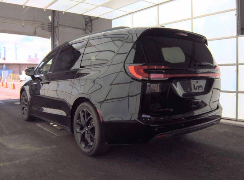 2025 Chrysler Pacifica Limited