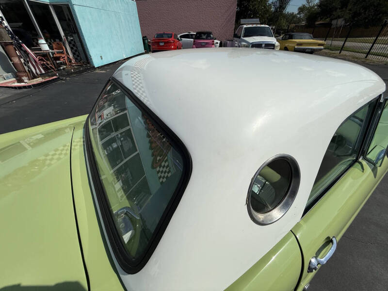 1956 Ford Thunderbird