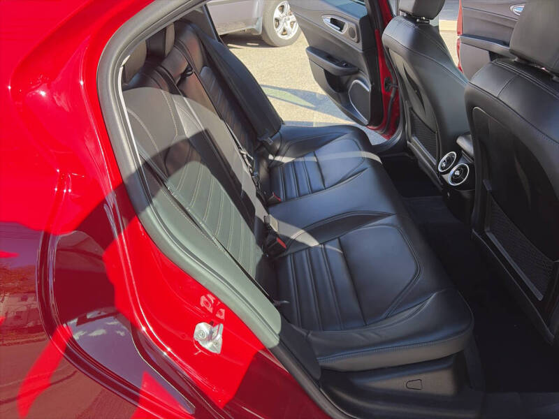 2017 Alfa Romeo Giulia Ti