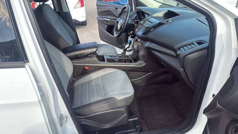 2017 Ford Escape S