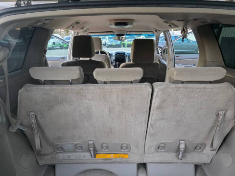 2009 Toyota Sienna LE 7-Passenger