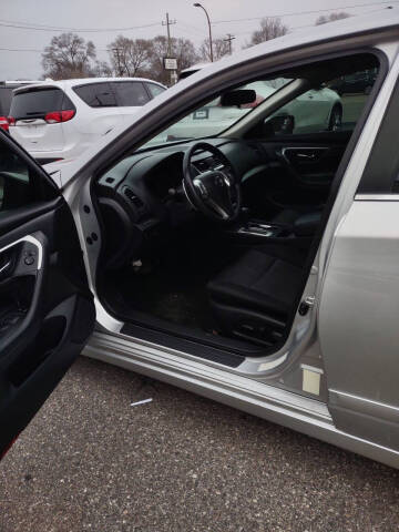 2016 Nissan Altima 2.5 SR