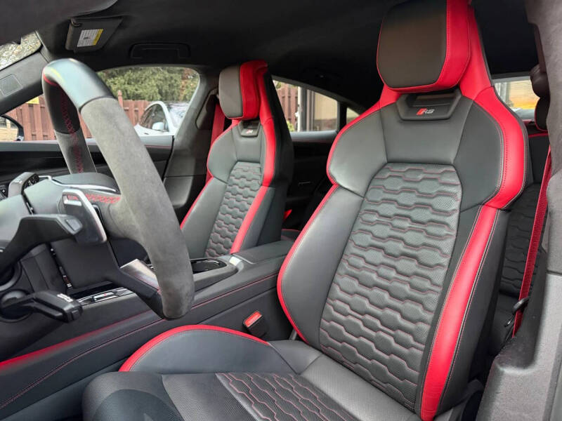 2023 Audi RS e-tron GT quattro