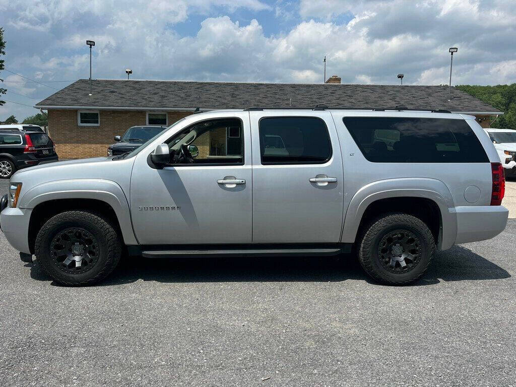 2013 Chevrolet Suburban 6