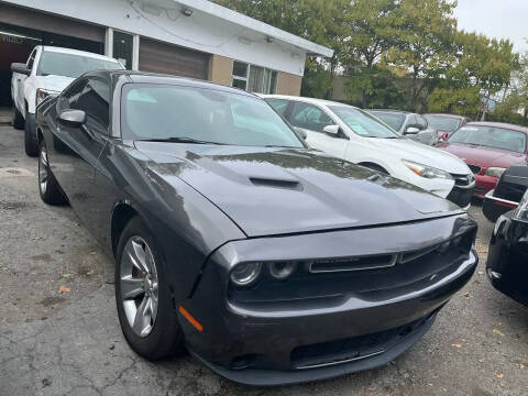 2016 Dodge Challenger SXT