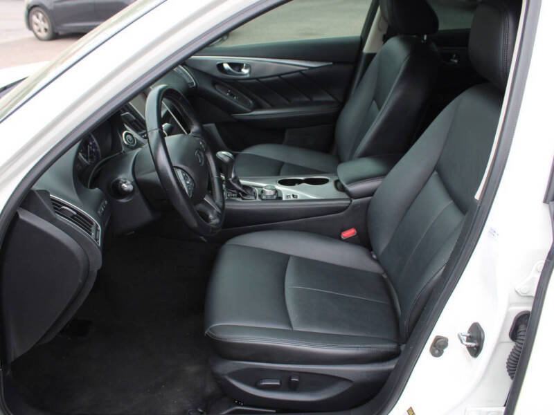 2017 Infiniti Q50 3.0T Signature Edition