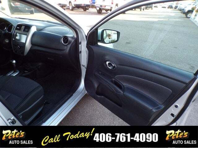 2019 Nissan Versa SV