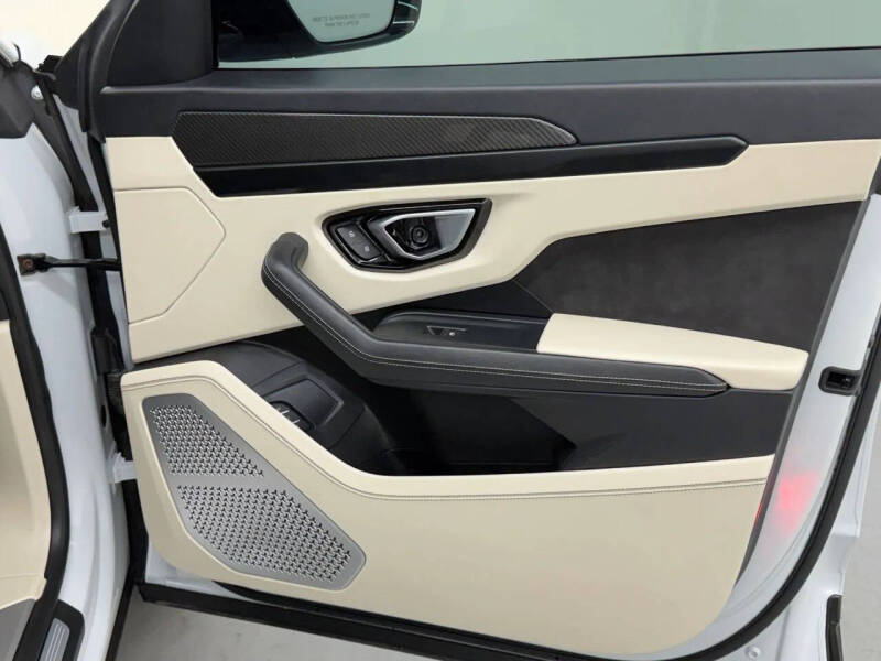 2021 Lamborghini Urus