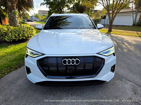 2021 Audi e-tron quattro Premium