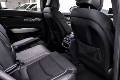 2022 Genesis GV70 2.5T Standard